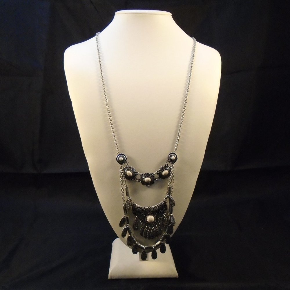 MACY'S LONG ANTIQUED SILVER TRIBAL ETHNIC DANGLE